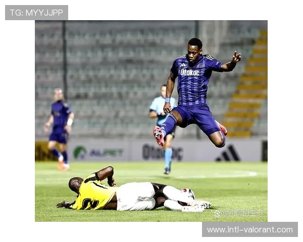 特德斯科赛后坦言战术失误，费内巴切更衣室氛围紧张